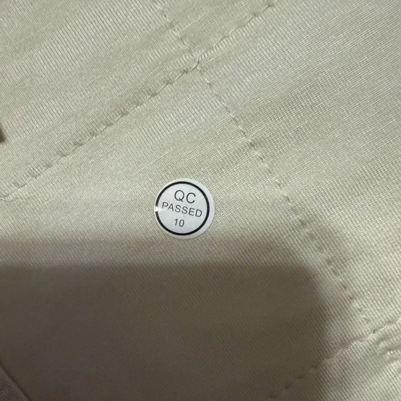 New Kyte Baby Lemon Bamboo Blanket! - Picture 3 of 3